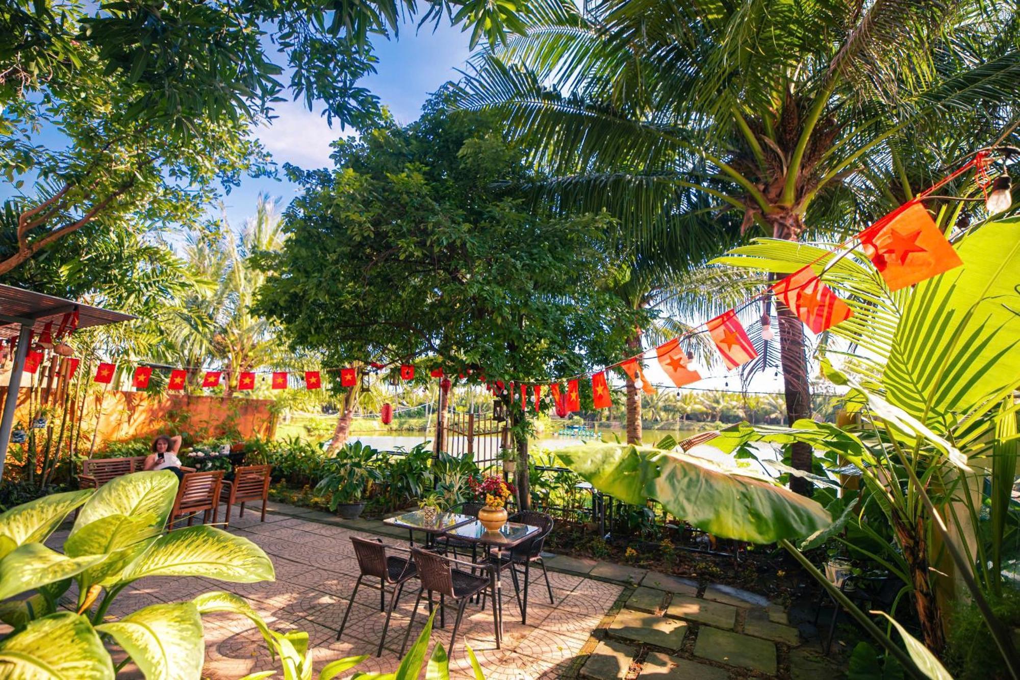 Laoxao Lakeview Homestay ホイアン エクステリア 写真